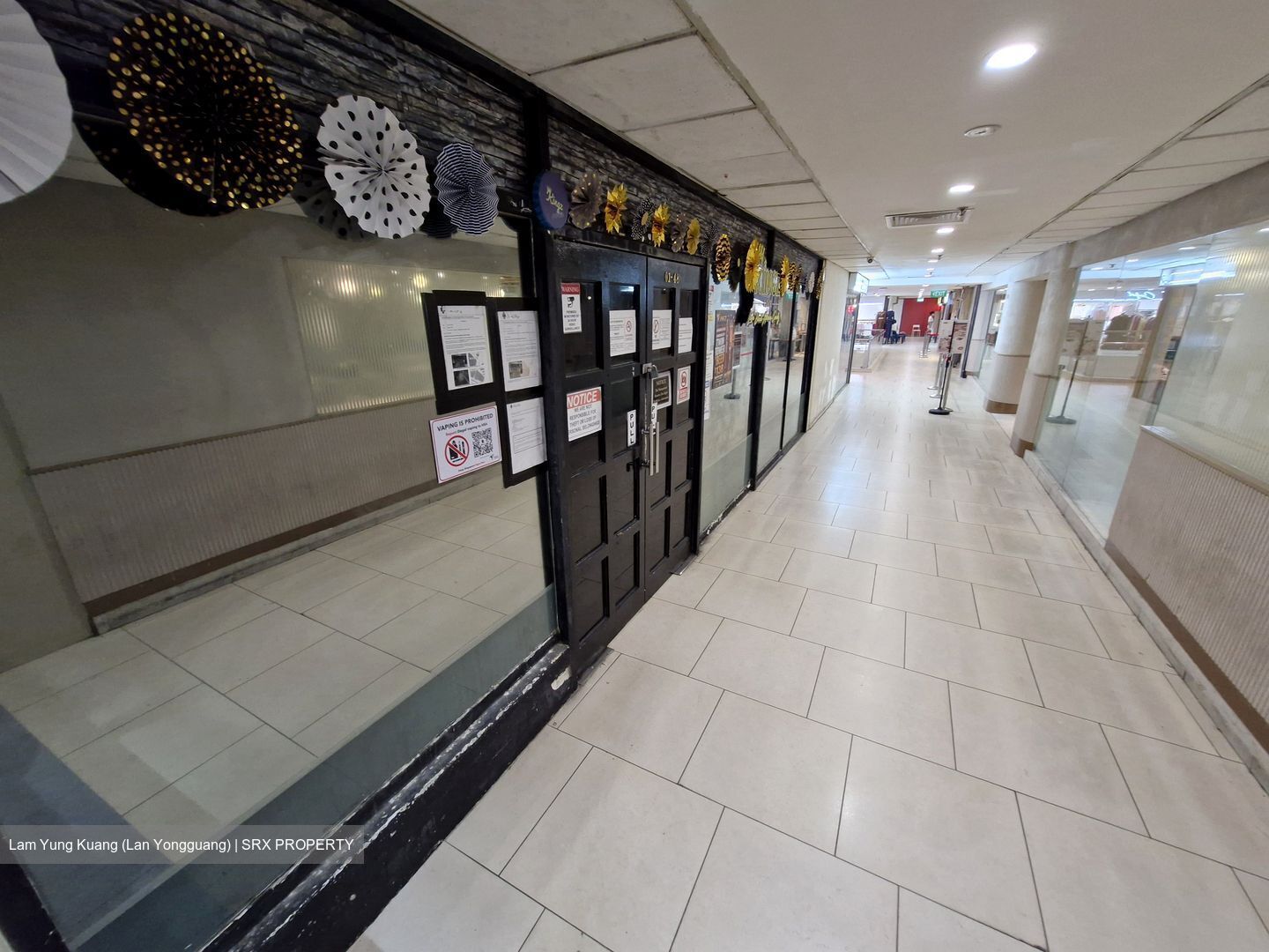 Lucky Plaza (D9), Retail #594365661